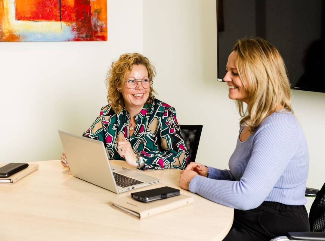 We hebben nog veel meer leuke vacatures in de zorg; van facilitair, HR, vastgoed, beheer, onderhoud, ICT en meer. 