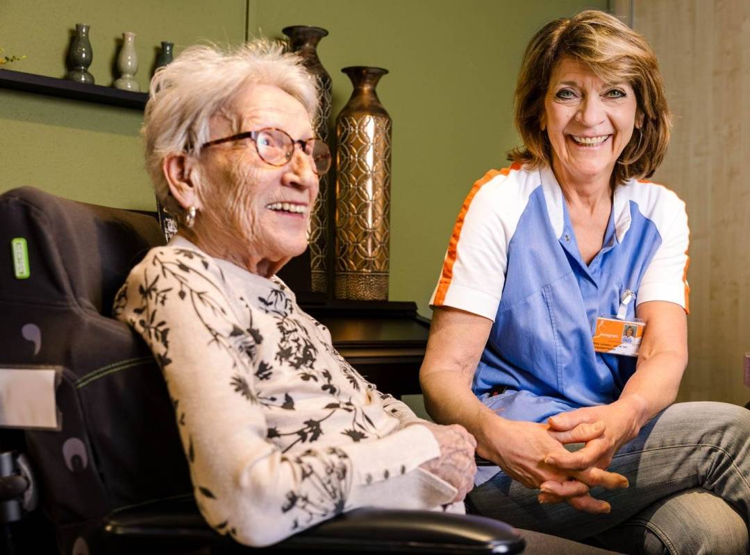 Werken als helpende, een opleiding volgen tot helpende of stagelopen als helpende in de ouderenzorg kan bij Sevagram